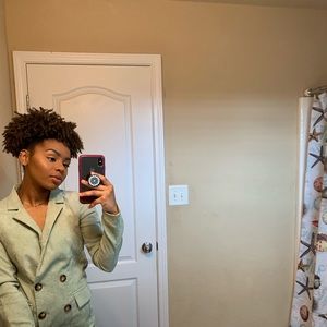 Meet your Posher, Summer